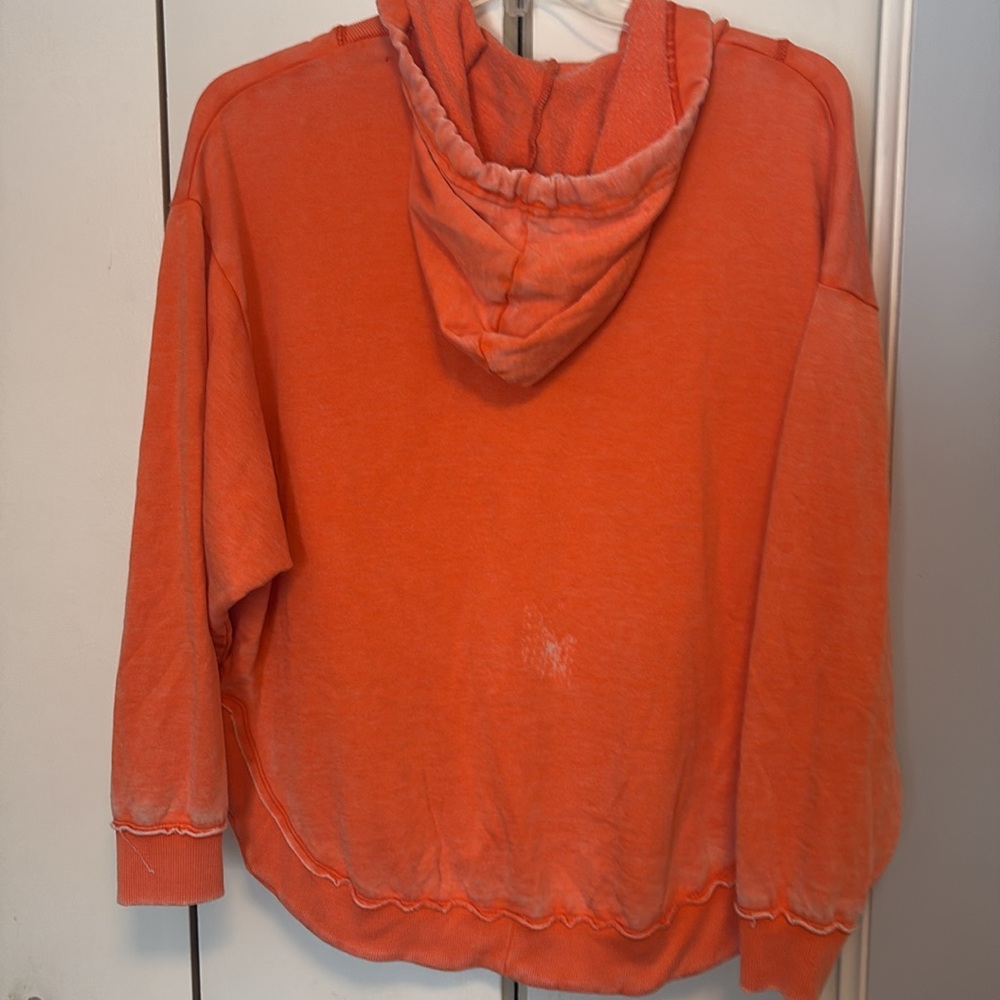 Urban Outfitters sweatshirt - Picture 5 of 6